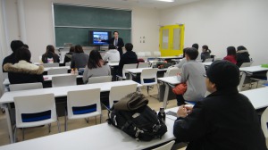 下関市立大学にて講義の画像
