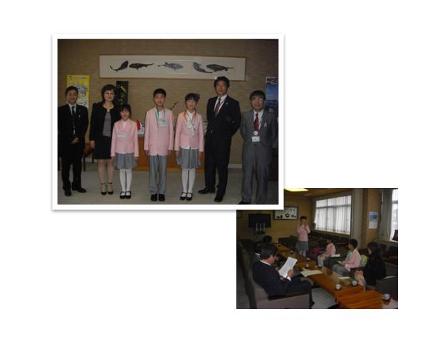 青島市上清路小学校訪日団が市長を表敬訪問　10月24日の画像