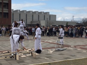 東義大学テコンドー示範団が下関市立大学で公演　11月24日の画像1