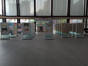 日韓国交正常化50周年記念「日韓小中学生絵画・書道交流展」が開催　10月17日の画像2