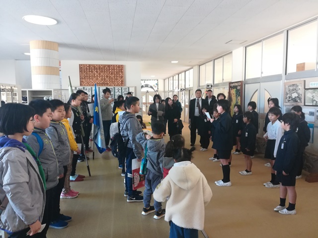 青島市青少年児童友好訪問団が来関の画像3