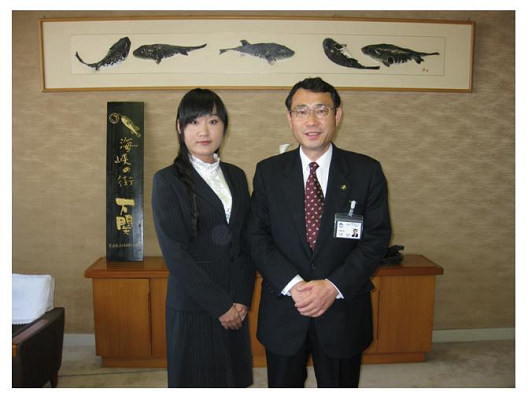 青島市からの国際交流員が着任挨拶　2009年04月15日の画像