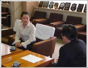JICA青年海外協力隊員が市長に帰国報告　2008年04月28日の画像