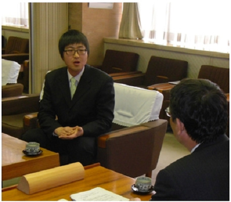 第26回日本語弁論大会下関賞受賞者が下関市を訪問　01月25日の画像