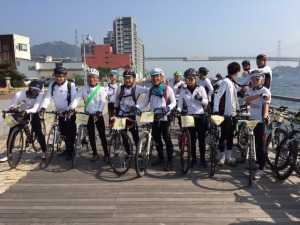 日韓国交正常化50周年記念「両輪で走る朝鮮通信使行事」メンバーが下関市に到着　10月20日の画像2