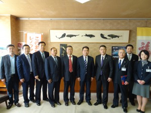 青島市人民政府副秘書長一行が市長を表敬訪問しました　04月22日の画像1