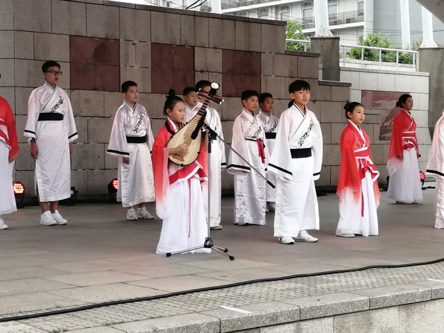 中国青島市青少年文化芸術団の来関の画像1
