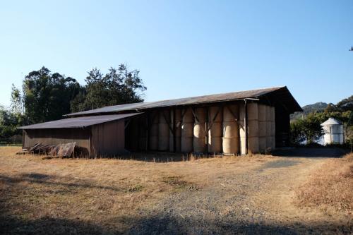 吉富牧場　牛舎小屋の写真