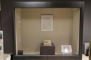 富田壷僊　硯海勝地1